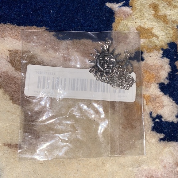 NWOT - Unisex Classical Creative Bohemian Sun & Moon Necklace Pendant (Silver) - Picture 8 of 8